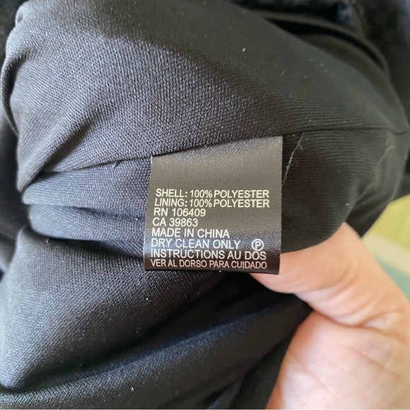 Tahari Dress Keyhole Accent Woven Textured Sleeveless Sz 4 - Picture 4 of 9